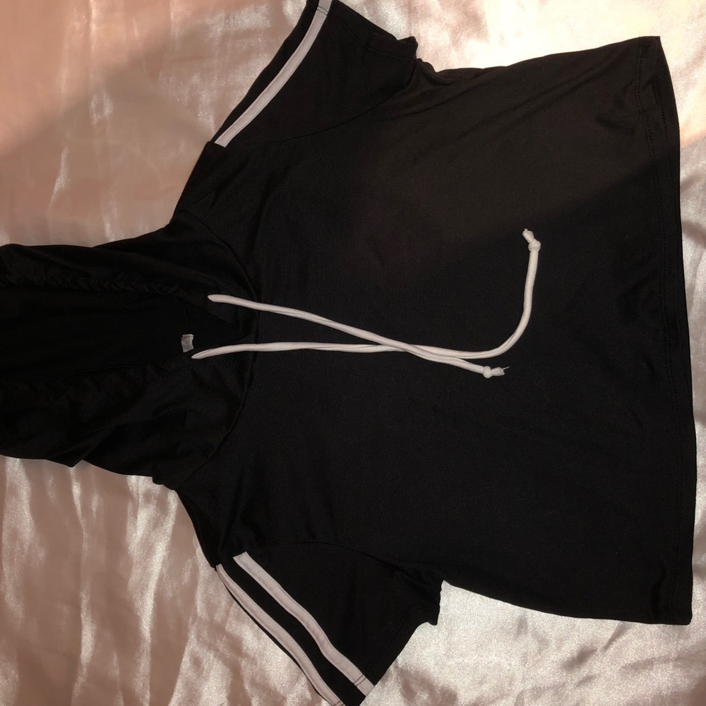 Cropped top